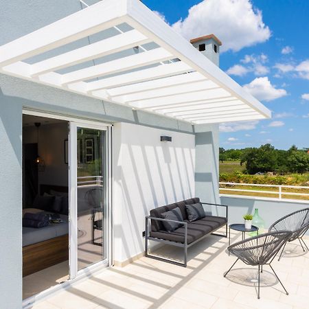 Peresiji Villa Ovis מראה חיצוני תמונה