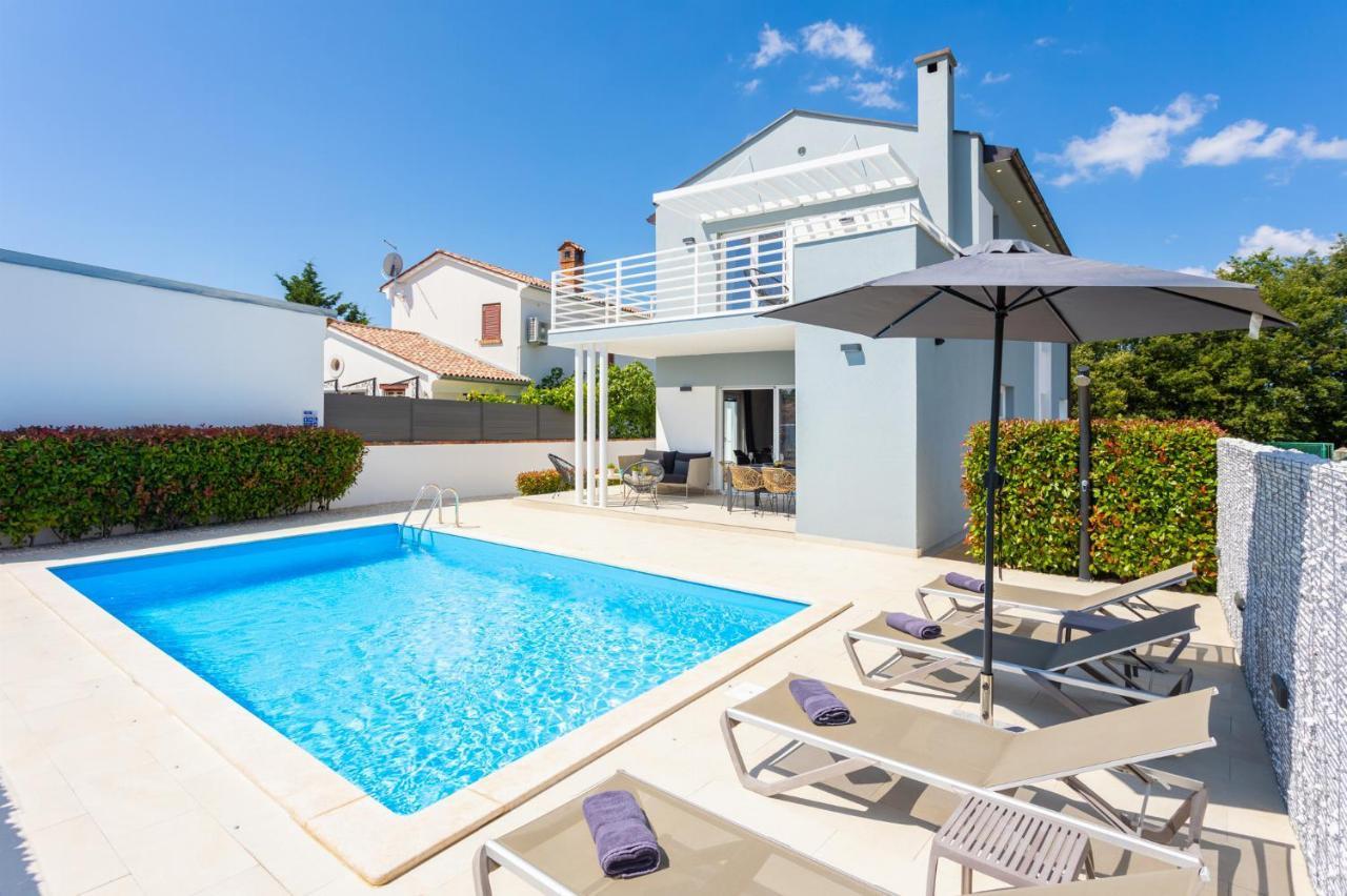 Peresiji Villa Ovis מראה חיצוני תמונה