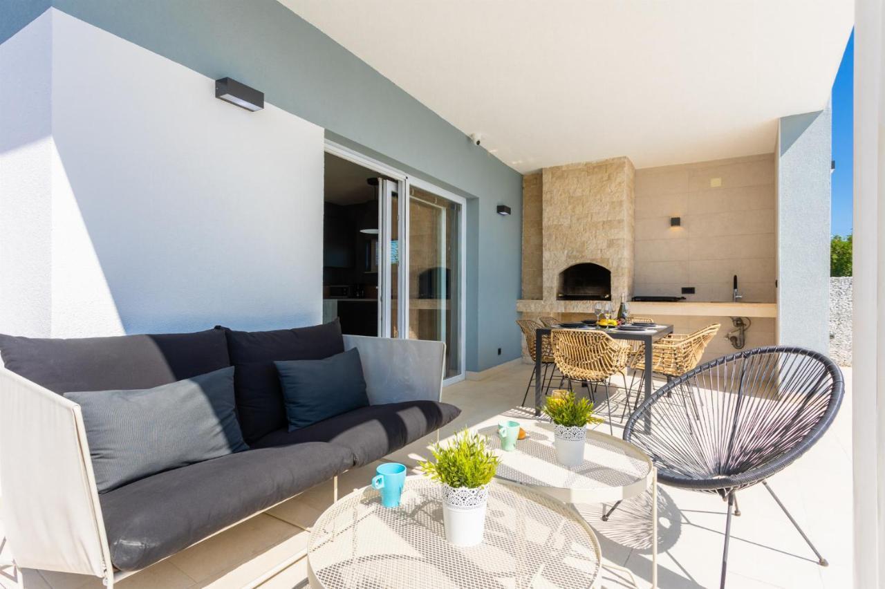 Peresiji Villa Ovis מראה חיצוני תמונה
