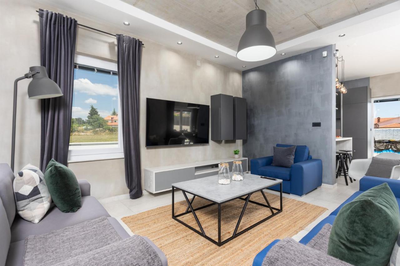 Peresiji Villa Ovis מראה חיצוני תמונה