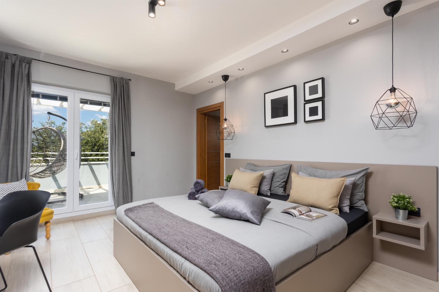 Peresiji Villa Ovis מראה חיצוני תמונה